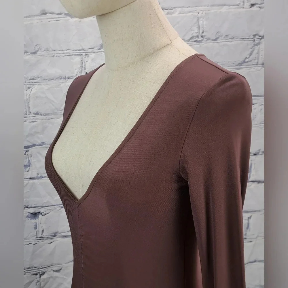 Wilfred Aveyron Dress in Red Midi V-Neck Long Sleeves Ruched Cocktail Size XXS - Picture 5 of 15